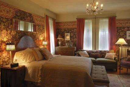 Pratt-Taber Inn - Autumn Room
